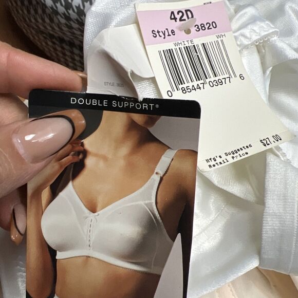 Bali 42D Bali Woman Bras New with Tags Lift/Double Support  Lot of (3) New - Picture 6 of 7